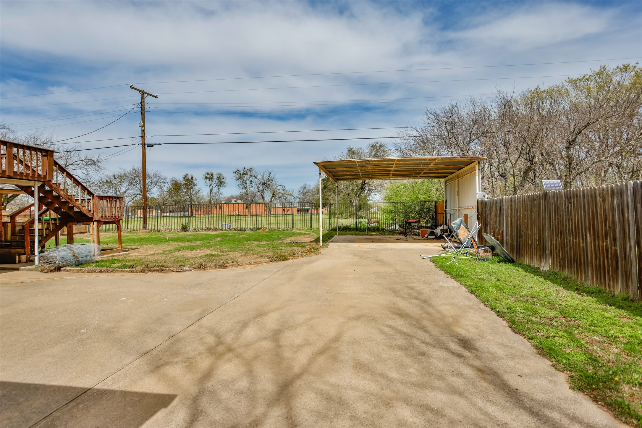1907 Bridle Lane, Gainesville, TX, 76240