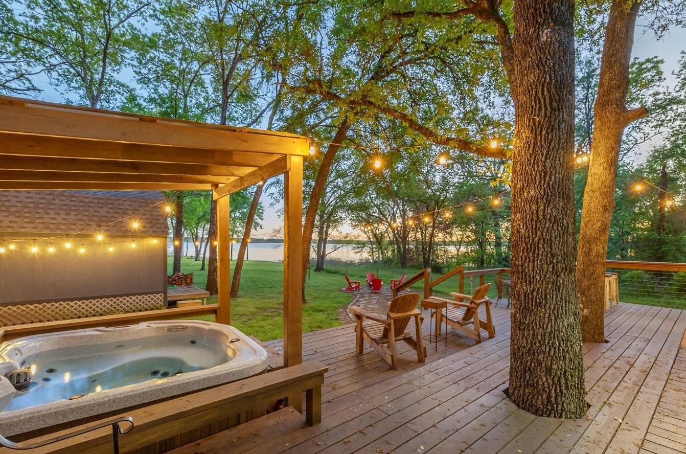 8049 Lakeview Drive, Quinlan, TX, 75474