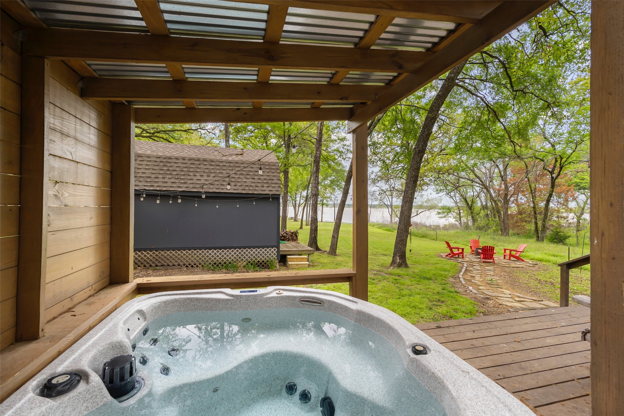 8049 Lakeview Drive, Quinlan, TX, 75474