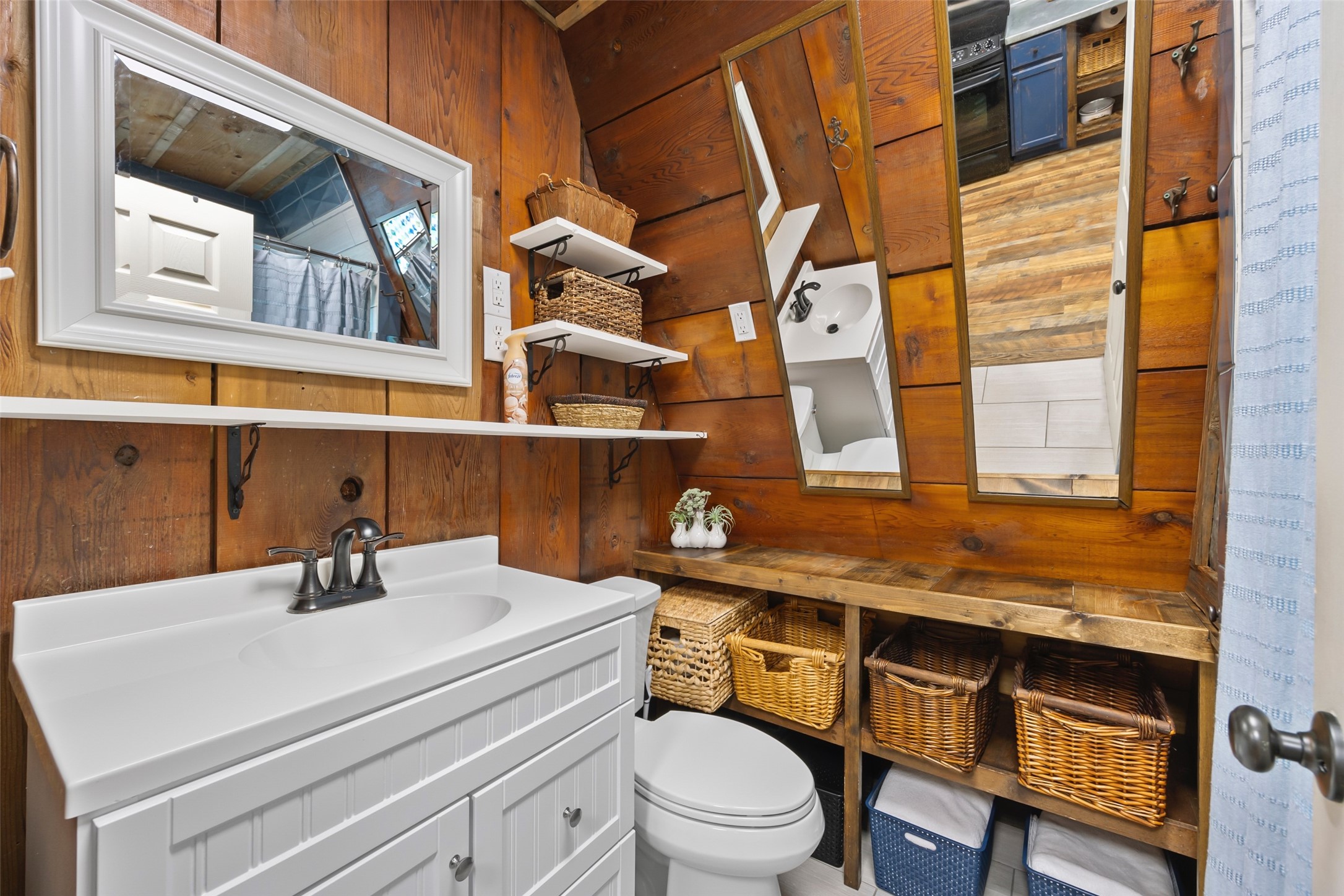 8049 Lakeview Drive, Quinlan, TX, 75474