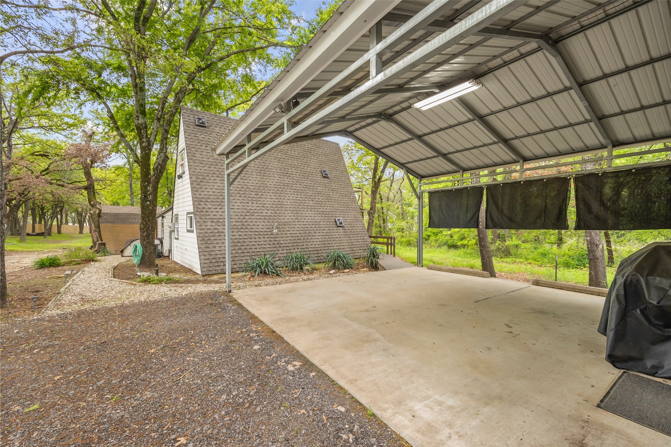 8049 Lakeview Drive, Quinlan, TX, 75474