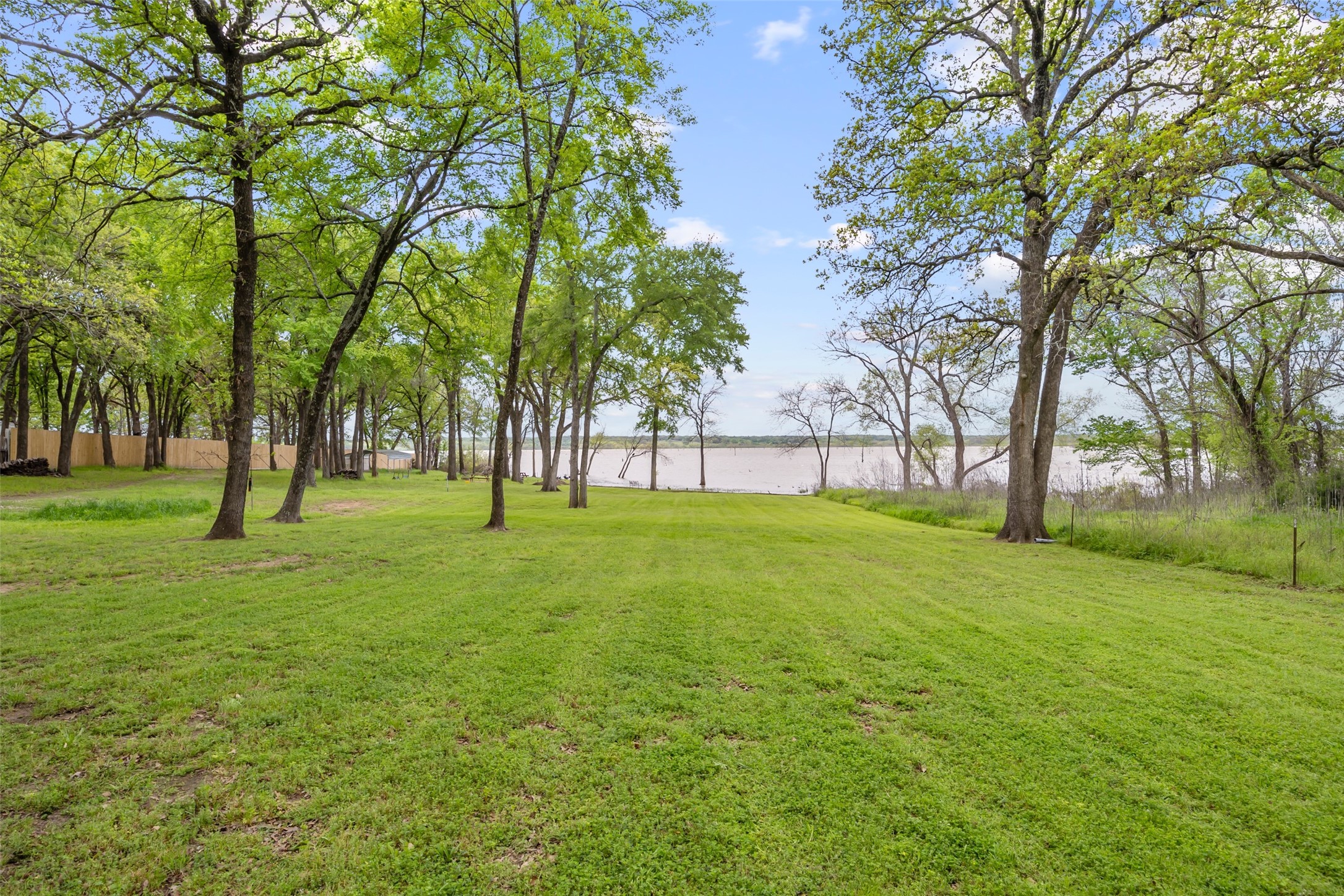 8049 Lakeview Drive, Quinlan, TX, 75474
