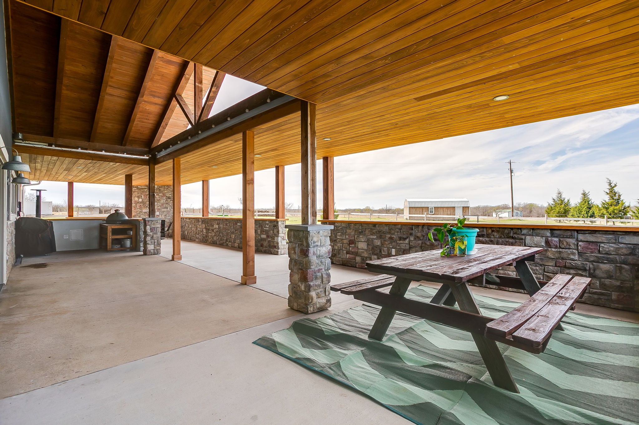 19611 N County Line Road, Ponder, TX, 76259