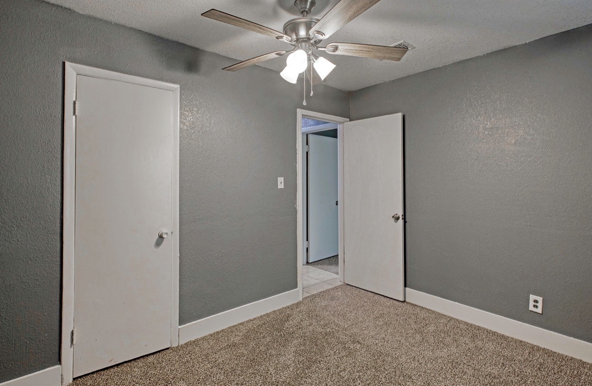 307 Dee Lane, Arlington, TX, 76011