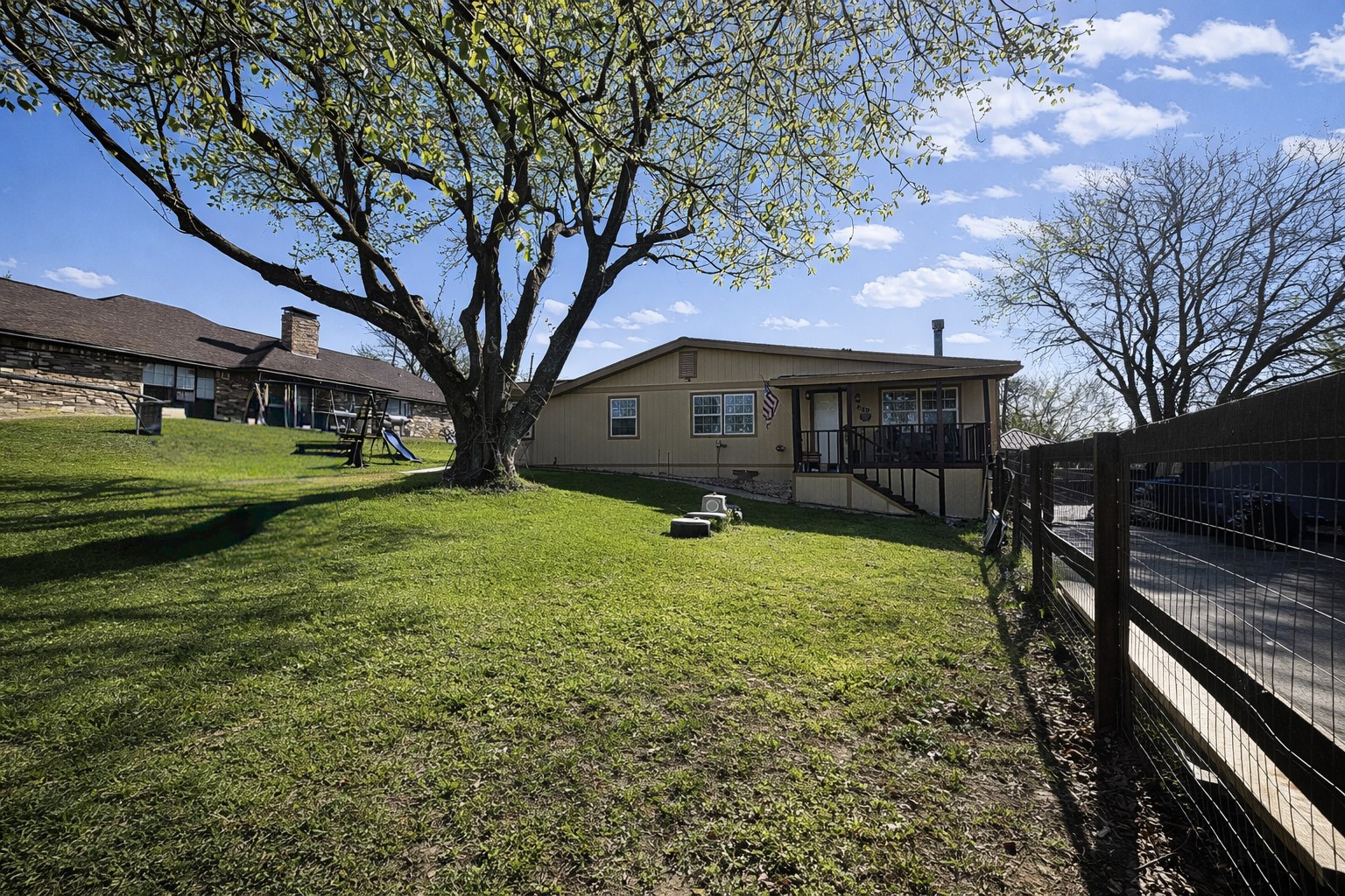 Property photo 01 of 620 Hilltop Circle, Wylie, TX 75098 | MLS #21211439