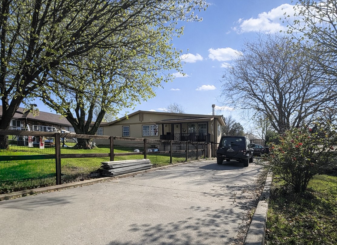 Property photo 02 of 620 Hilltop Circle, Wylie, TX 75098 | MLS #21211439