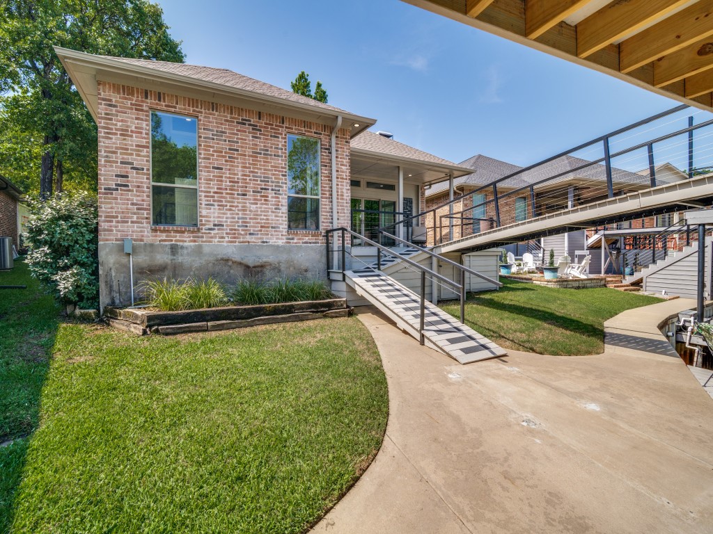 120 Saint Francis Lane, Mabank, TX, 75156