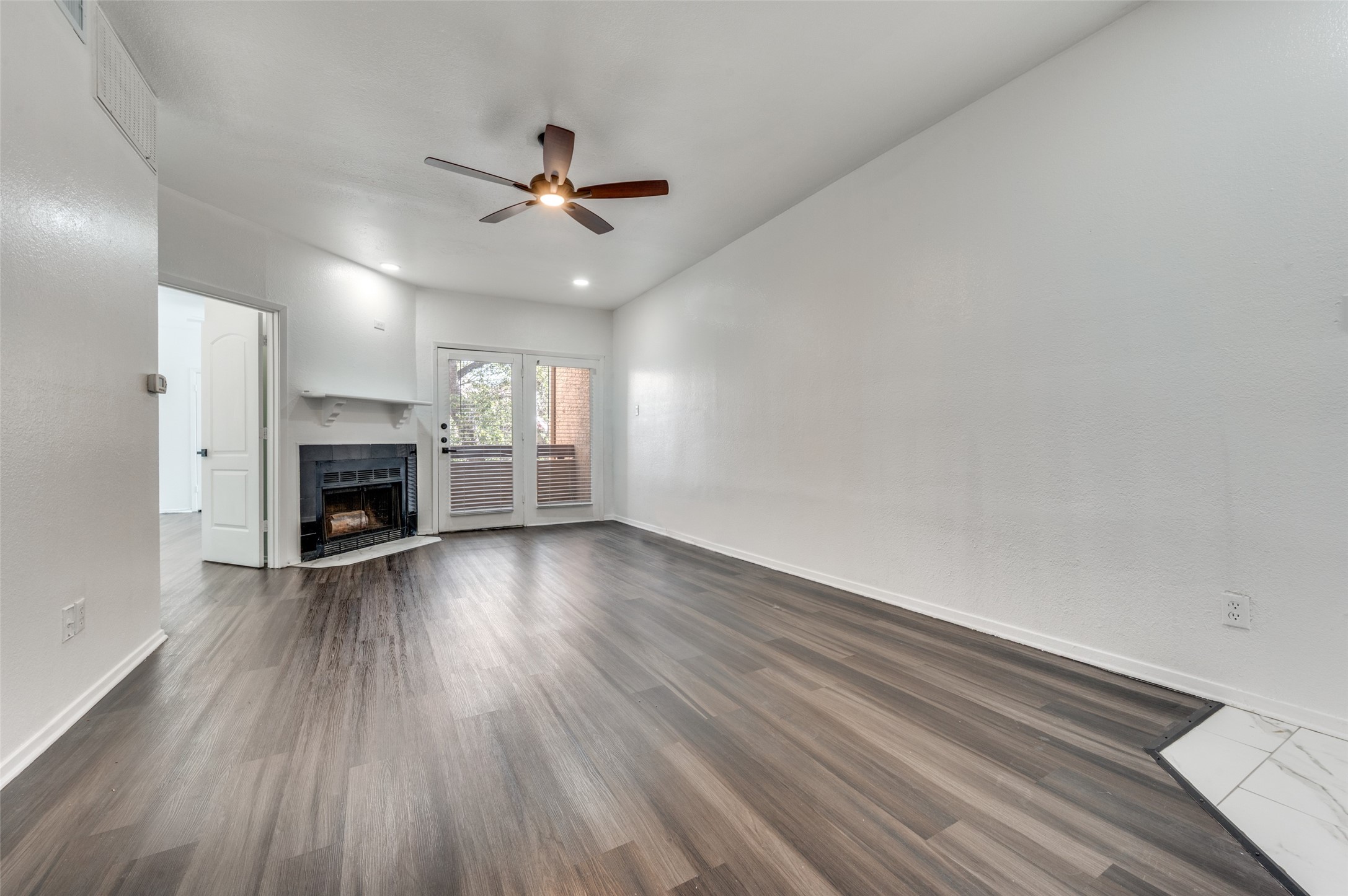 5550 Spring Valley Road UNIT&nbsp;E22, Dallas, TX, 75254