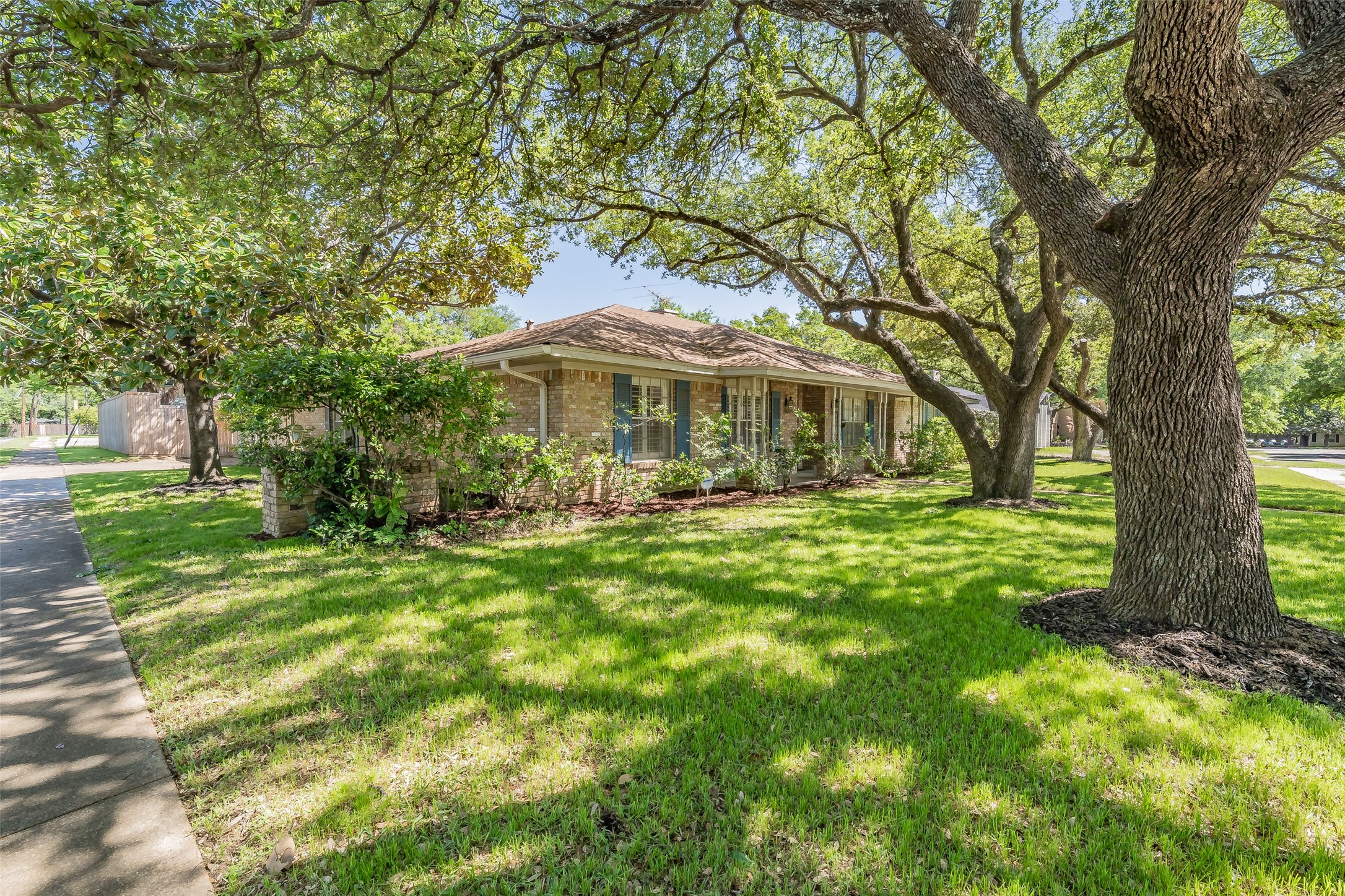 1718 Timbers Drive, Irving, TX, 75061