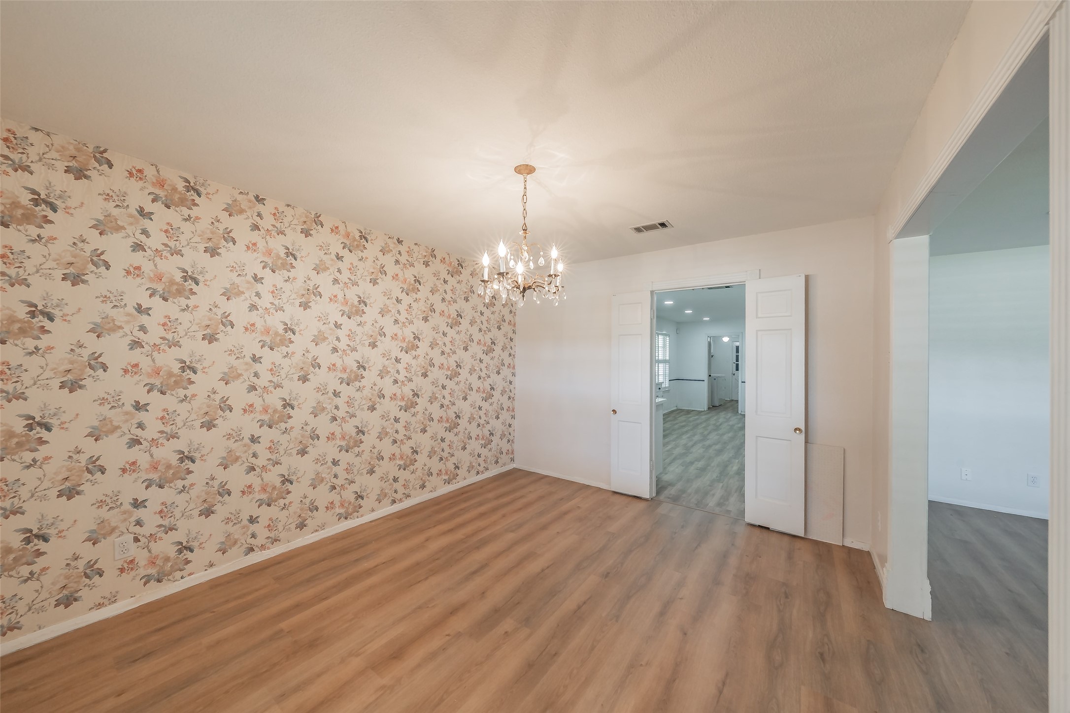 1718 Timbers Drive, Irving, TX, 75061
