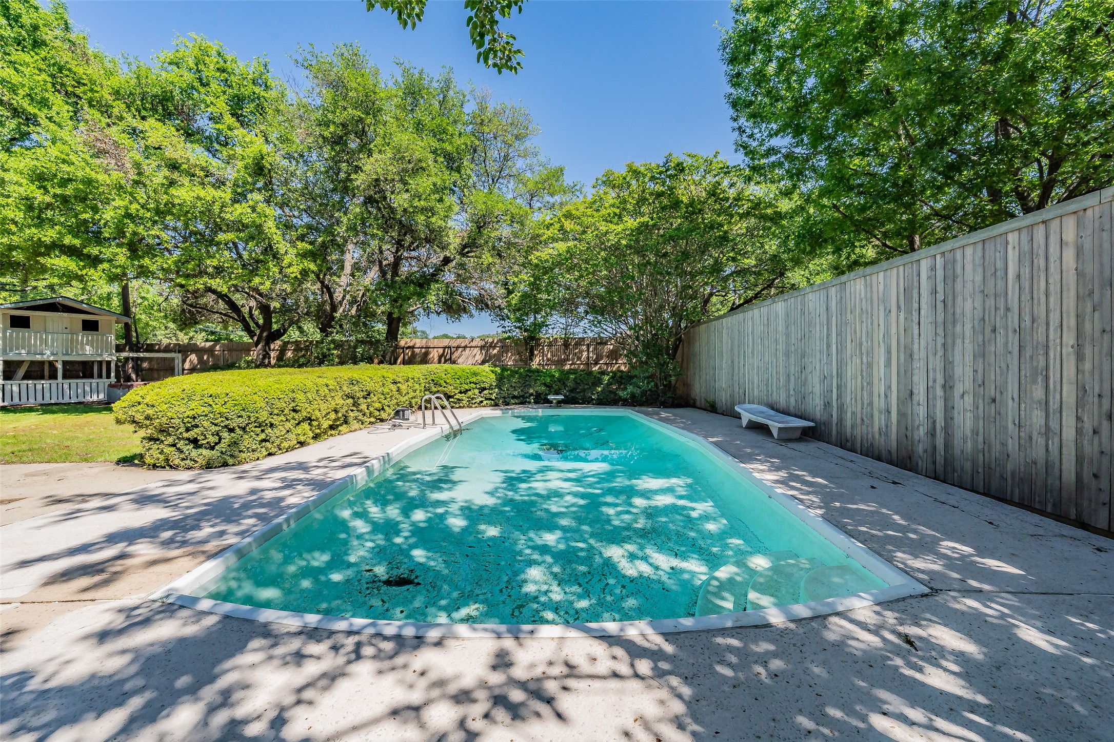 1718 Timbers Drive, Irving, TX, 75061
