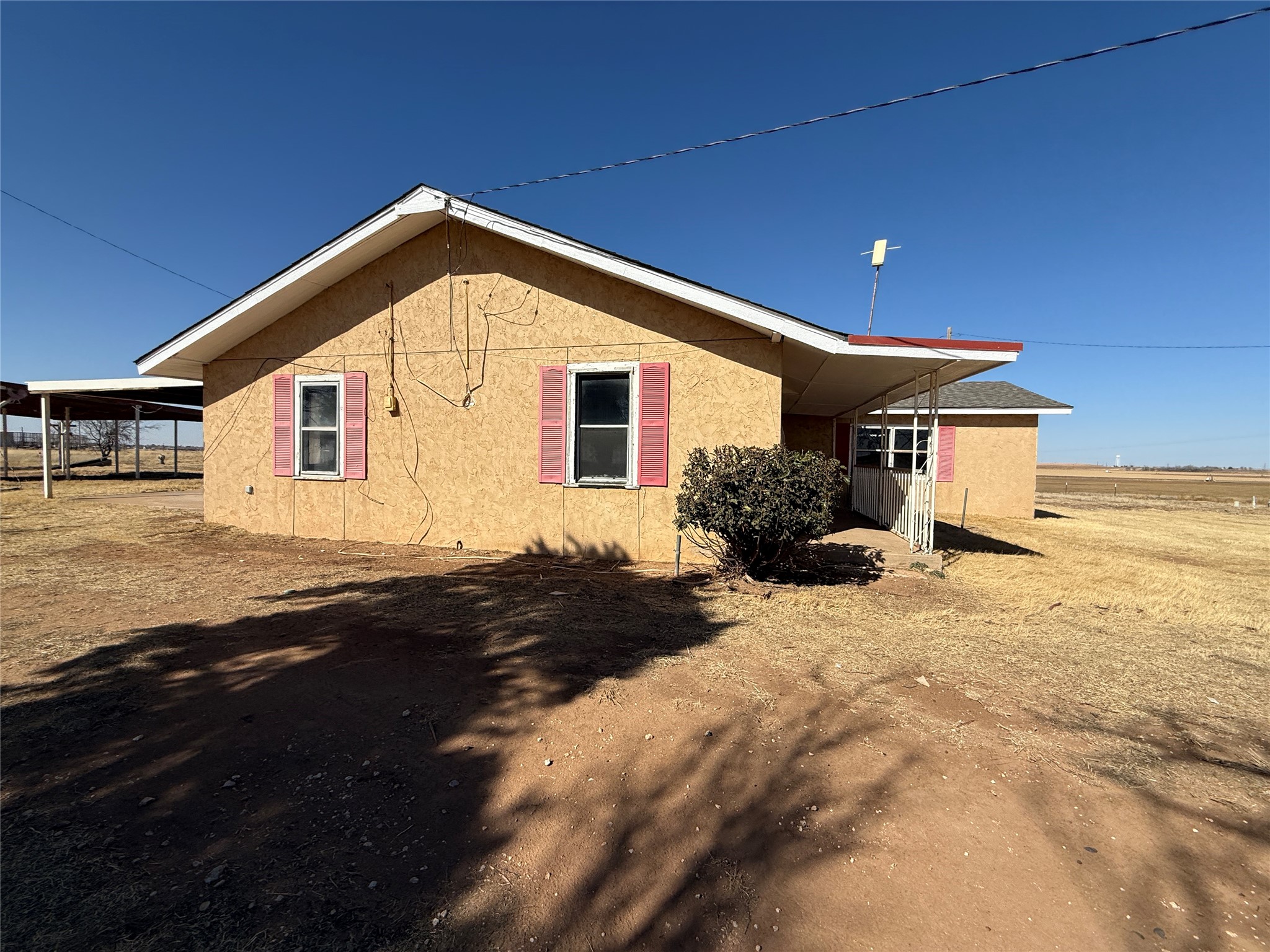 1112 County Road Y, Plainview, TX, 79072