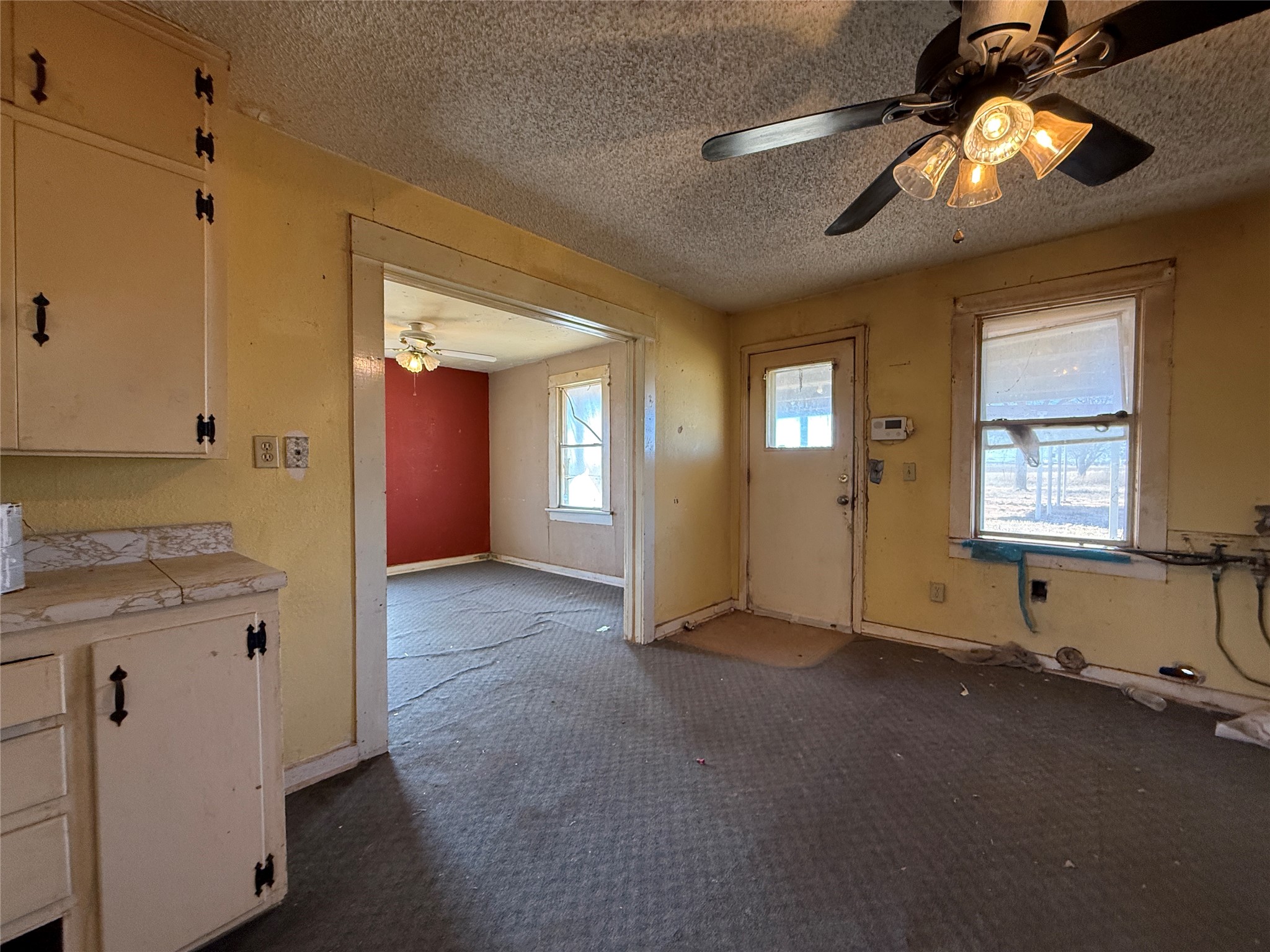 1112 County Road Y, Plainview, TX, 79072