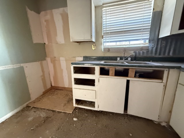 1112 County Road Y, Plainview, TX, 79072
