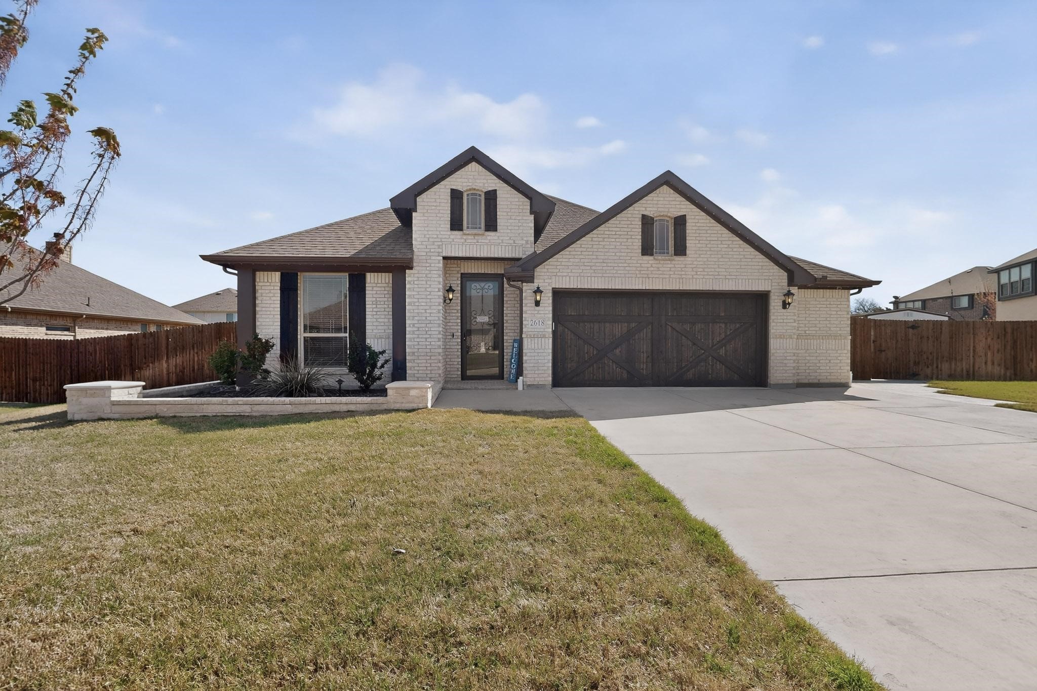 Property photo 02 of 2618 Golden Rod Drive, Midlothian, TX 76065 | MLS #21212646