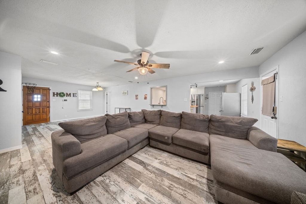 6110 Fm 660, Ennis, TX, 75119