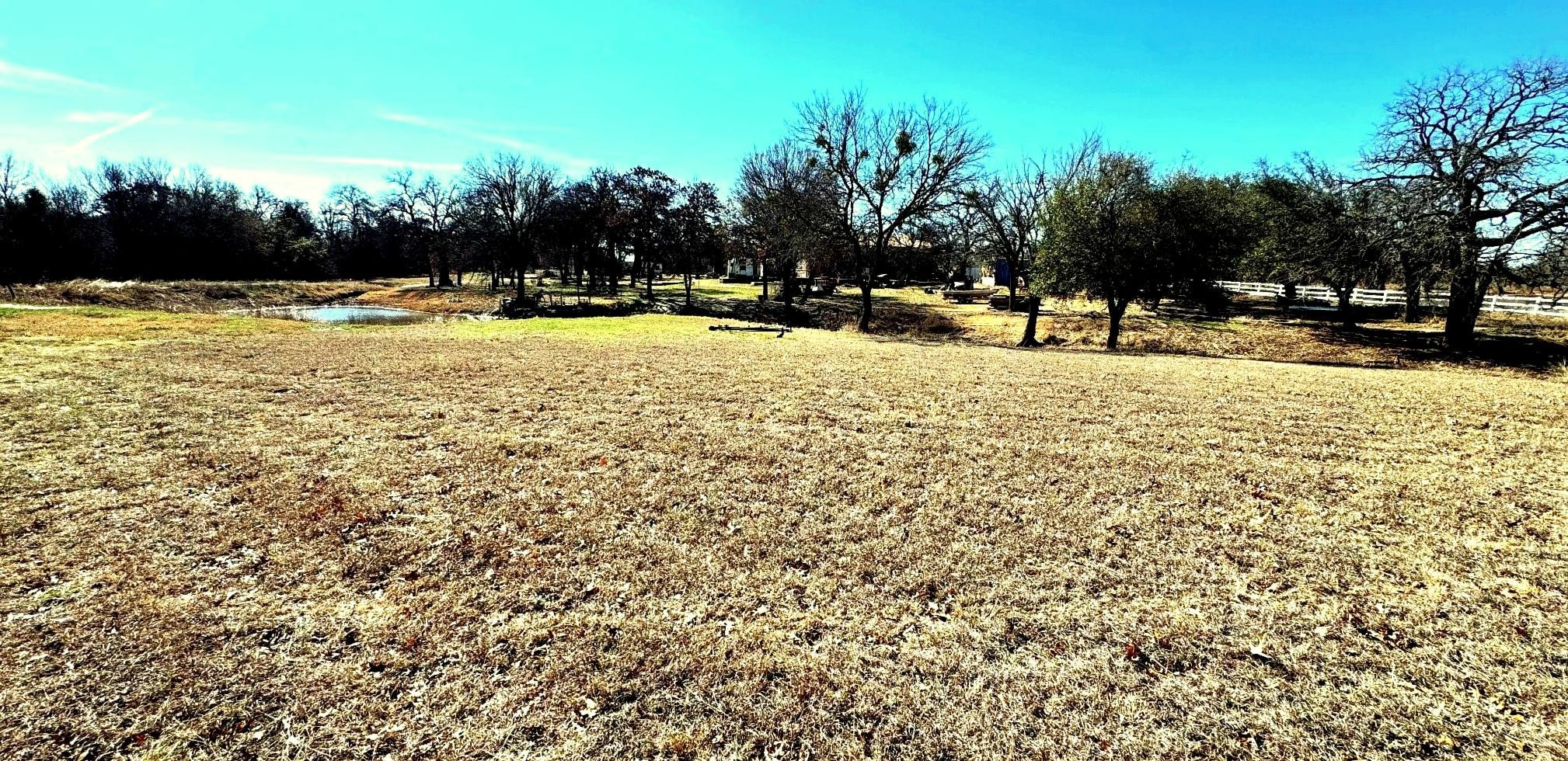 Property photo 02 of 10095 Fm 1886, Azle, TX 76020 | MLS #21212922