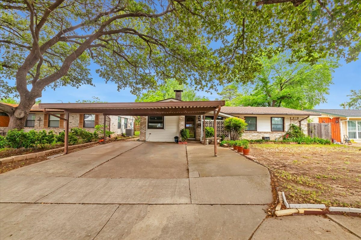 1845 Chevy Chase Drive, Carrollton, TX, 75006