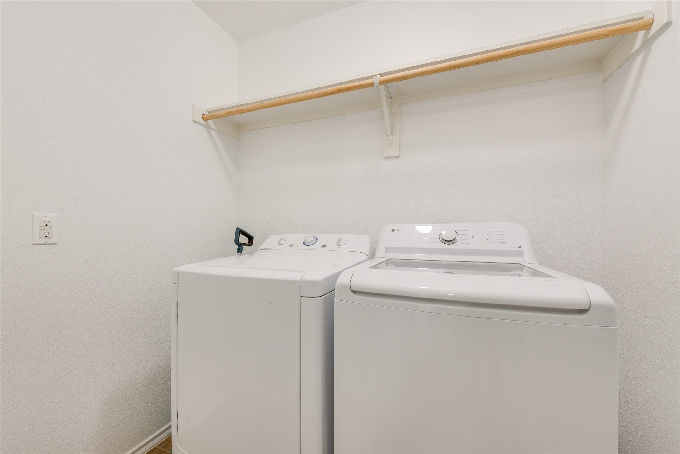 300 Dye Drive, Royse City, TX, 75189