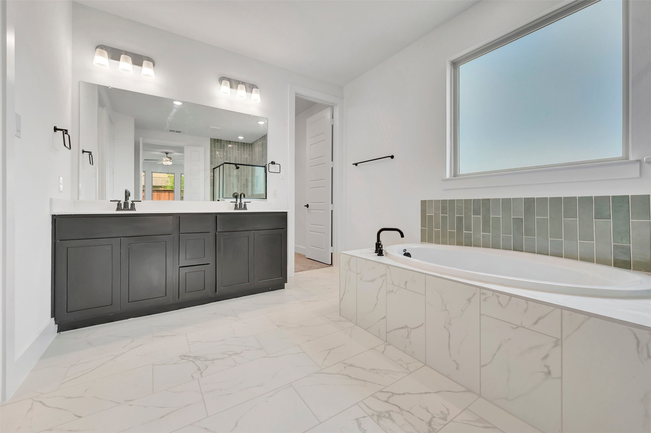 5305 Hybern Avenue, Aubrey, TX, 76227