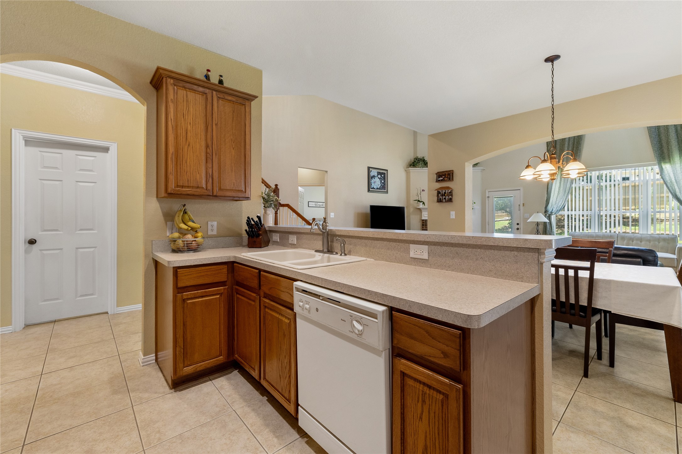 2904 Shoreline Drive, Burleson, TX, 76028