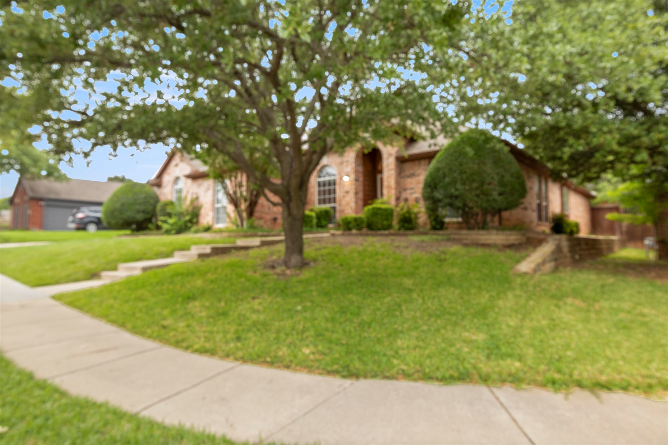 Property photo 01 of 2544 Richmond Court, Denton, TX 76210 | MLS #21213470