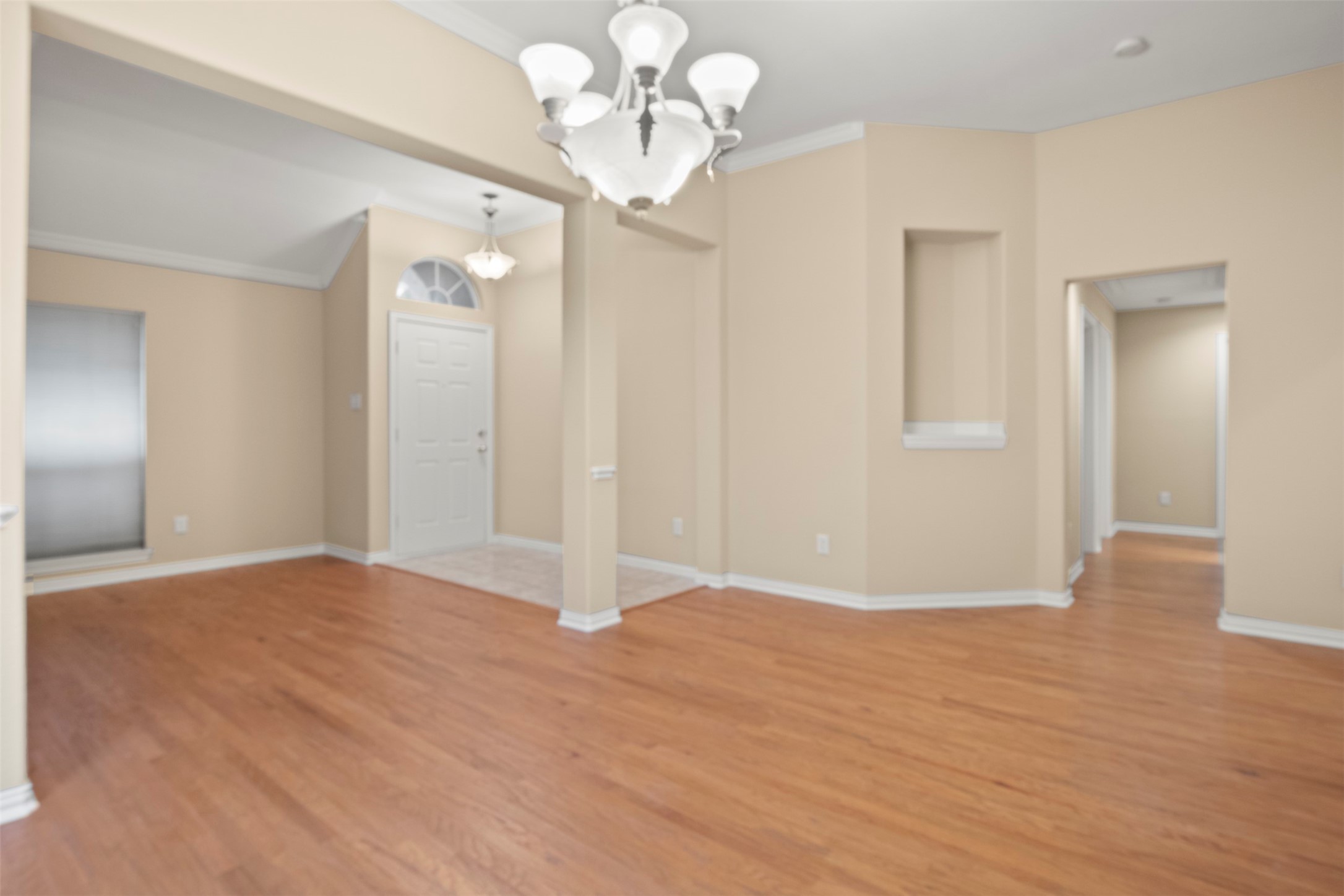 Property photo 02 of 2544 Richmond Court, Denton, TX 76210 | MLS #21213470