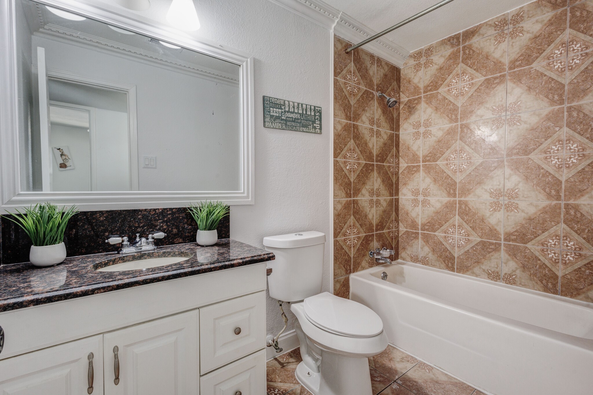 606 Hillcrest Street, Mansfield, TX, 76063