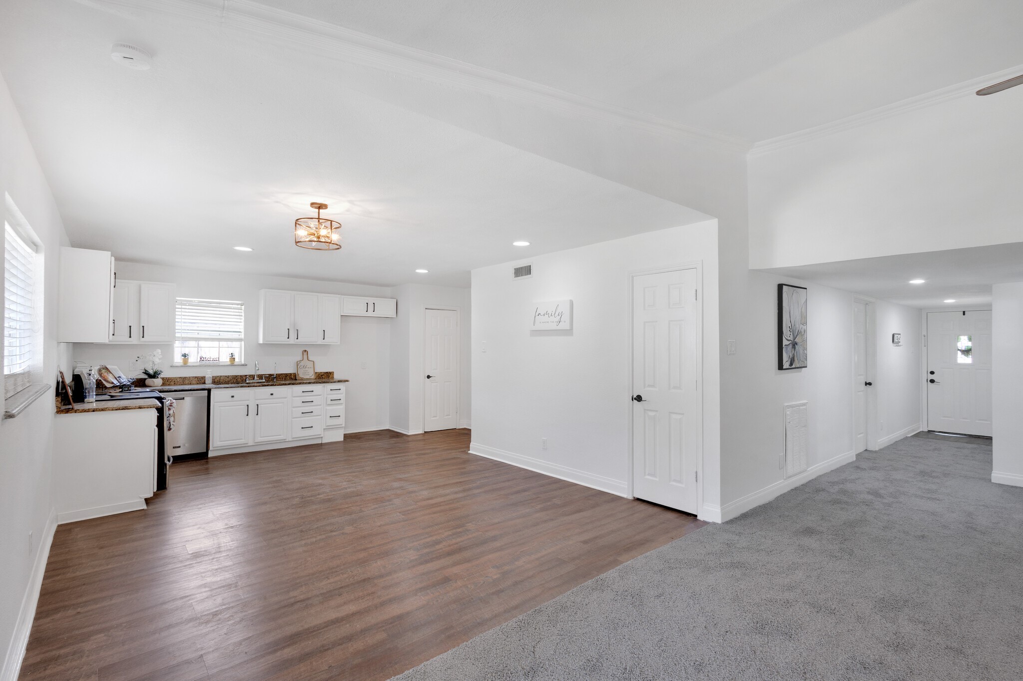 606 Hillcrest Street, Mansfield, TX, 76063