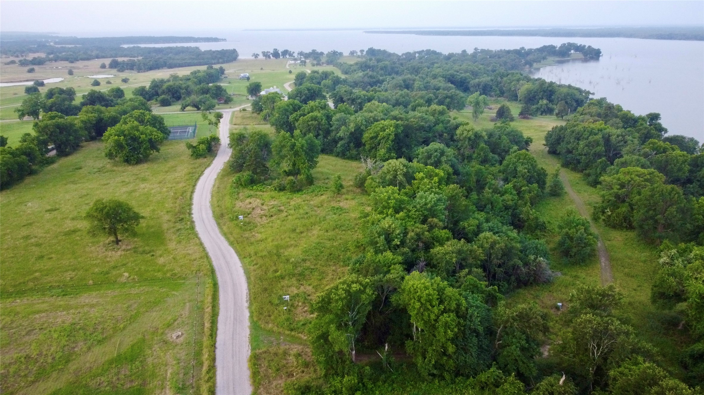 2085 S Oaks Lane, Lone Oak, TX, 75453