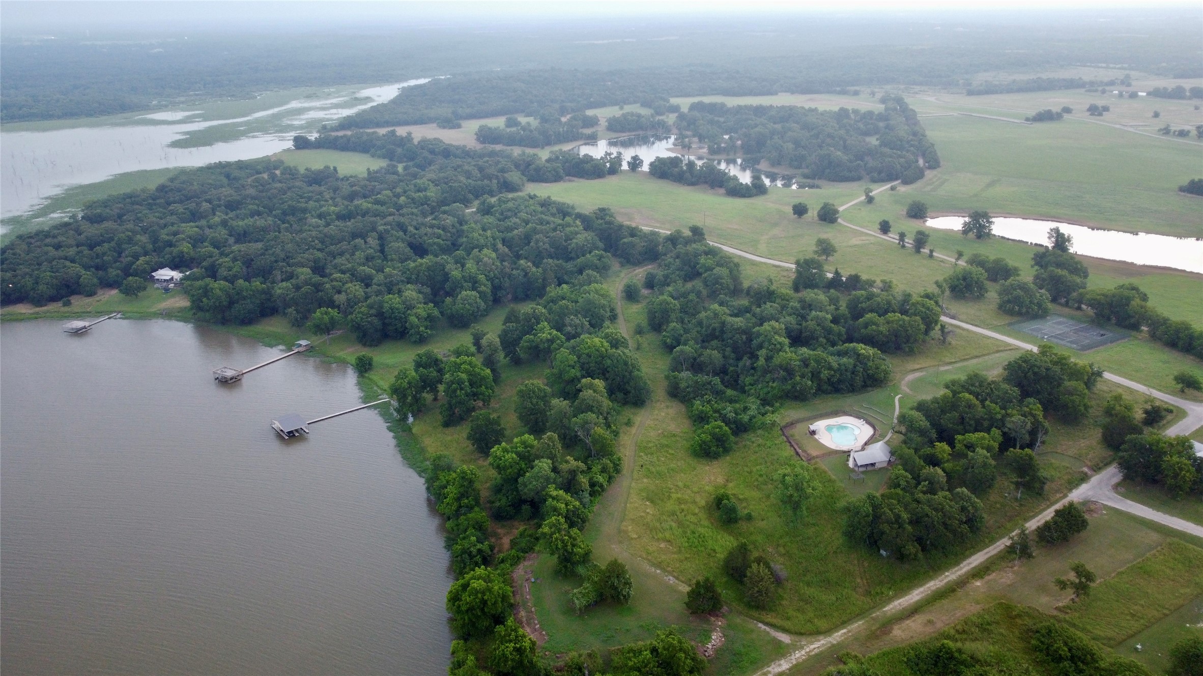 2085 S Oaks Lane, Lone Oak, TX, 75453