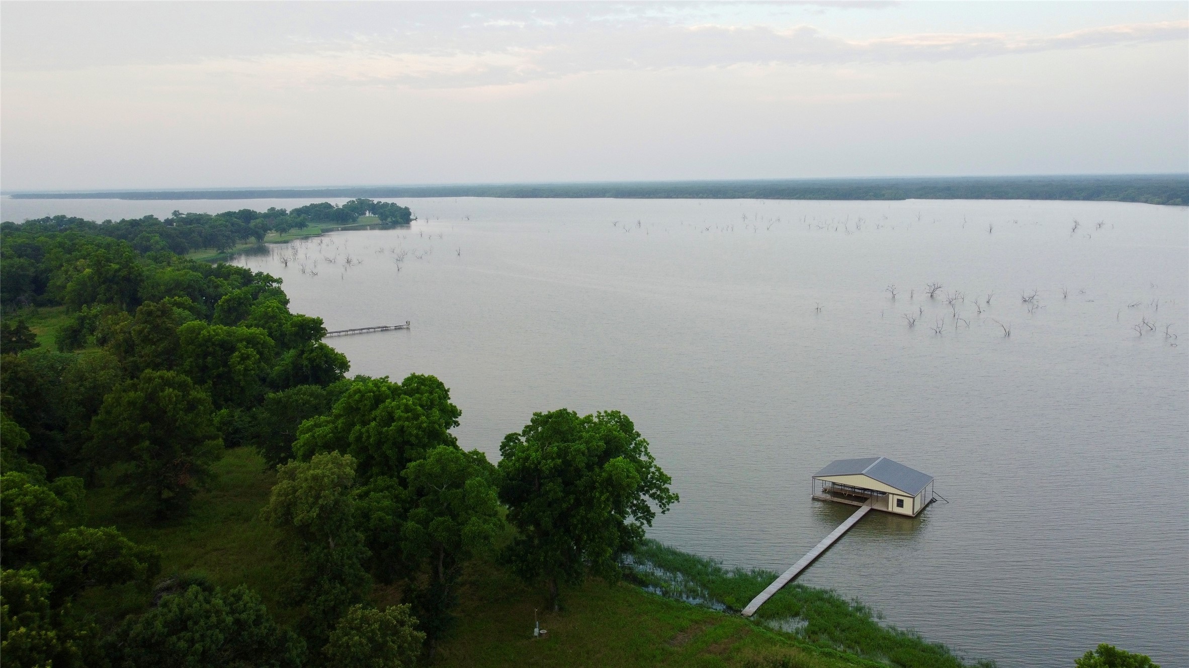 2085 S Oaks Lane, Lone Oak, TX, 75453