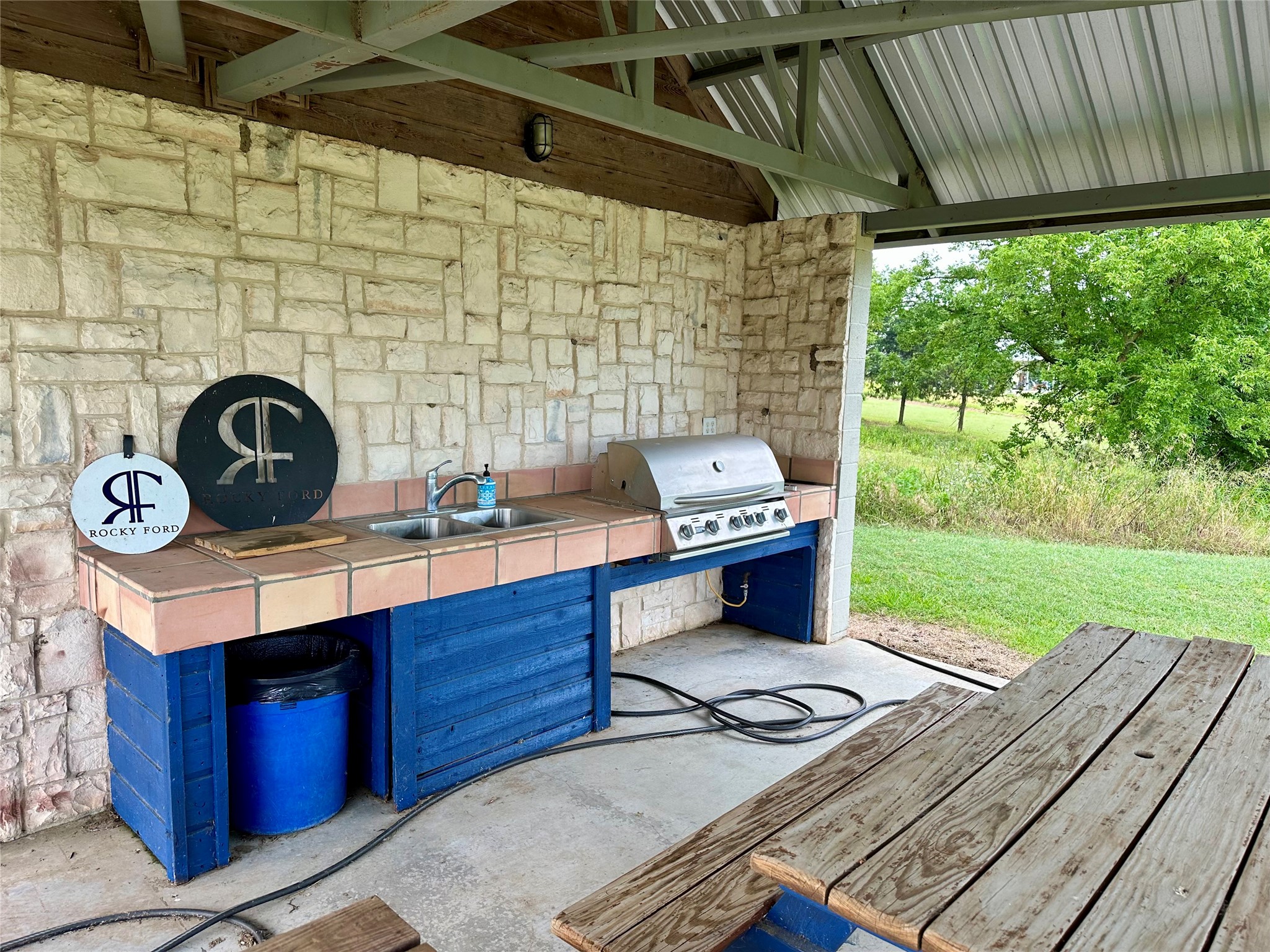 2085 S Oaks Lane, Lone Oak, TX, 75453
