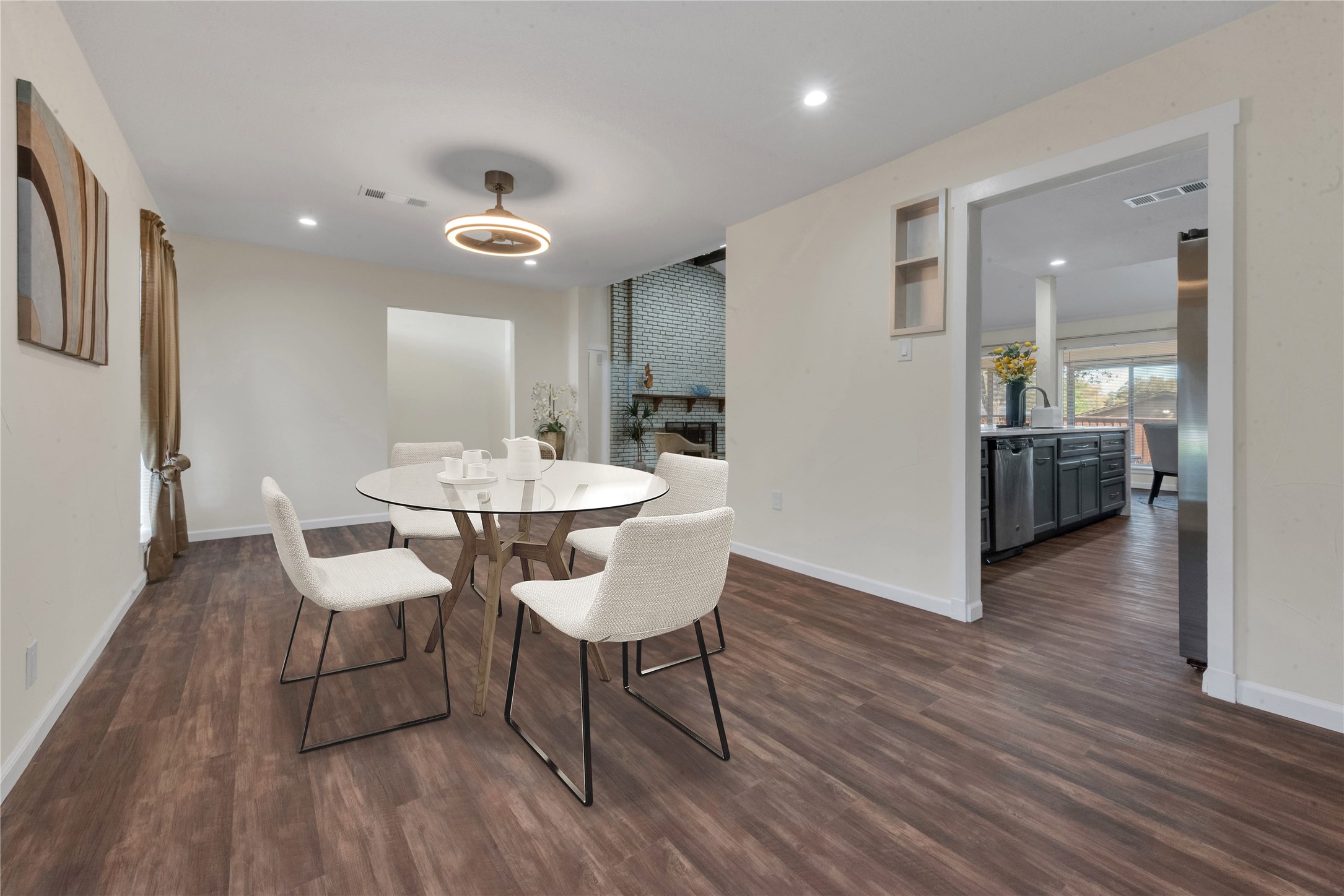 224 Plainview Drive, Hurst, TX, 76054