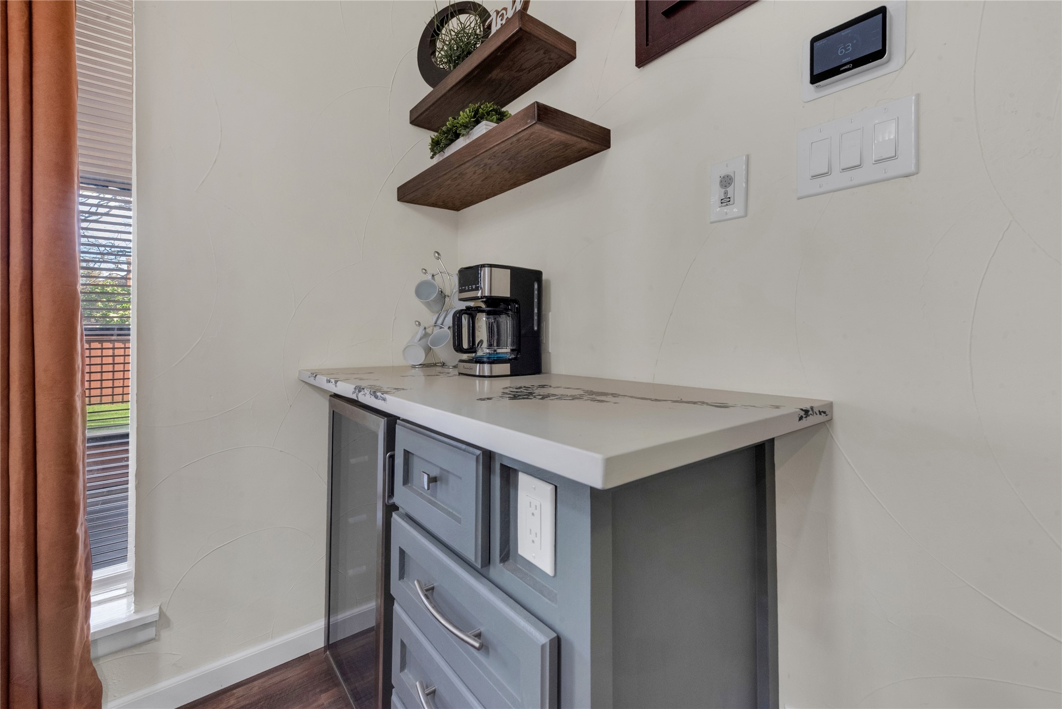 224 Plainview Drive, Hurst, TX, 76054