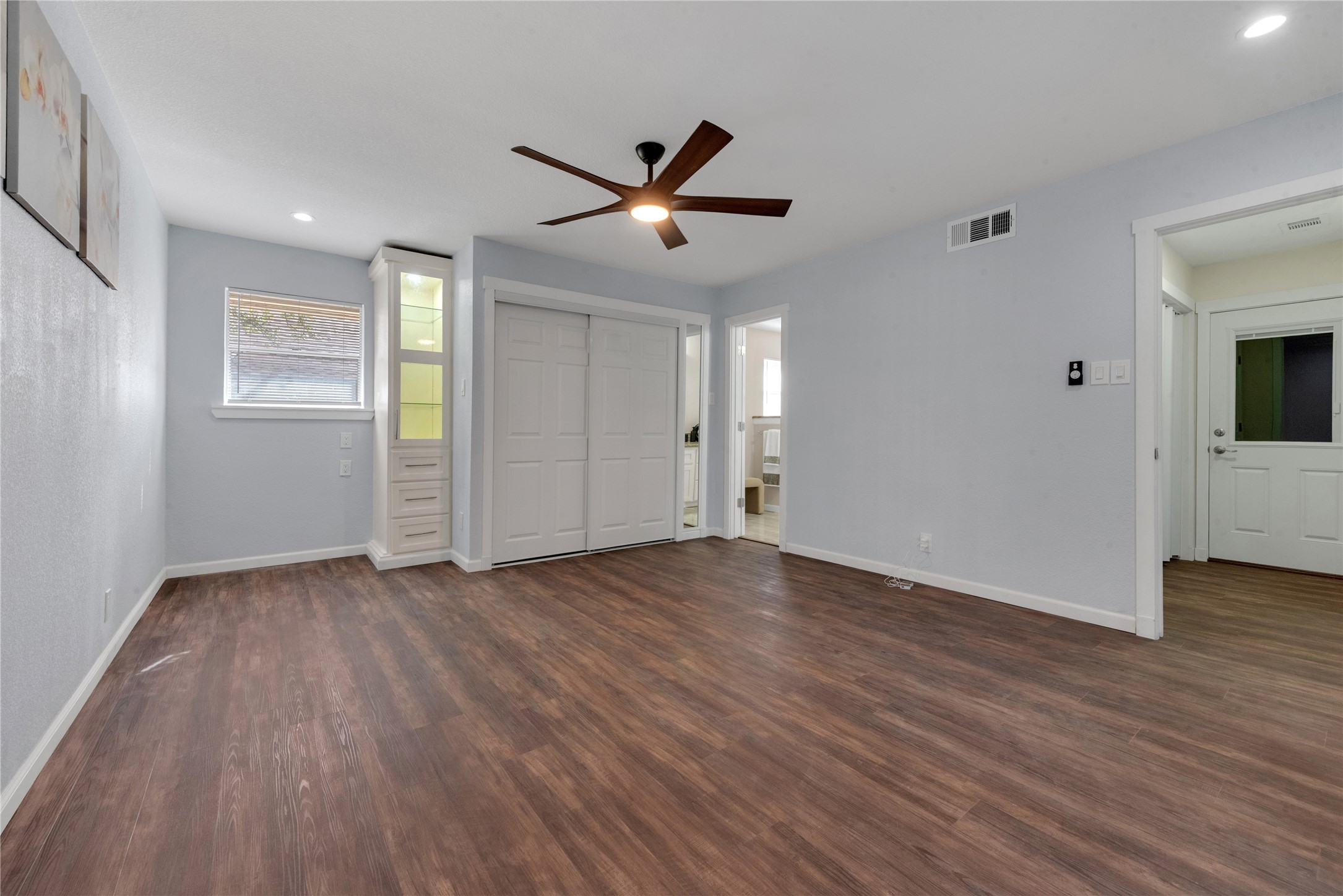 224 Plainview Drive, Hurst, TX, 76054
