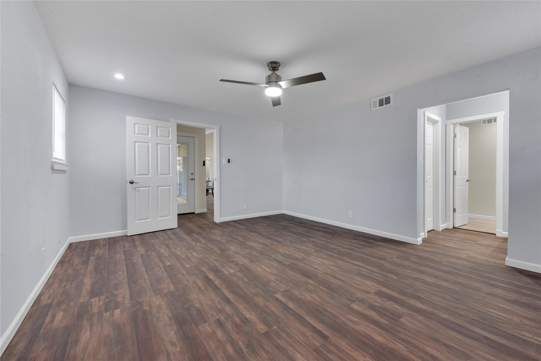 224 Plainview Drive, Hurst, TX, 76054