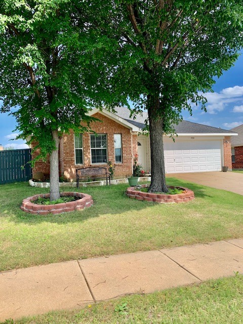 Property photo 02 of 3500 Crisoforo Drive, Denton, TX 76207 | MLS #21214071