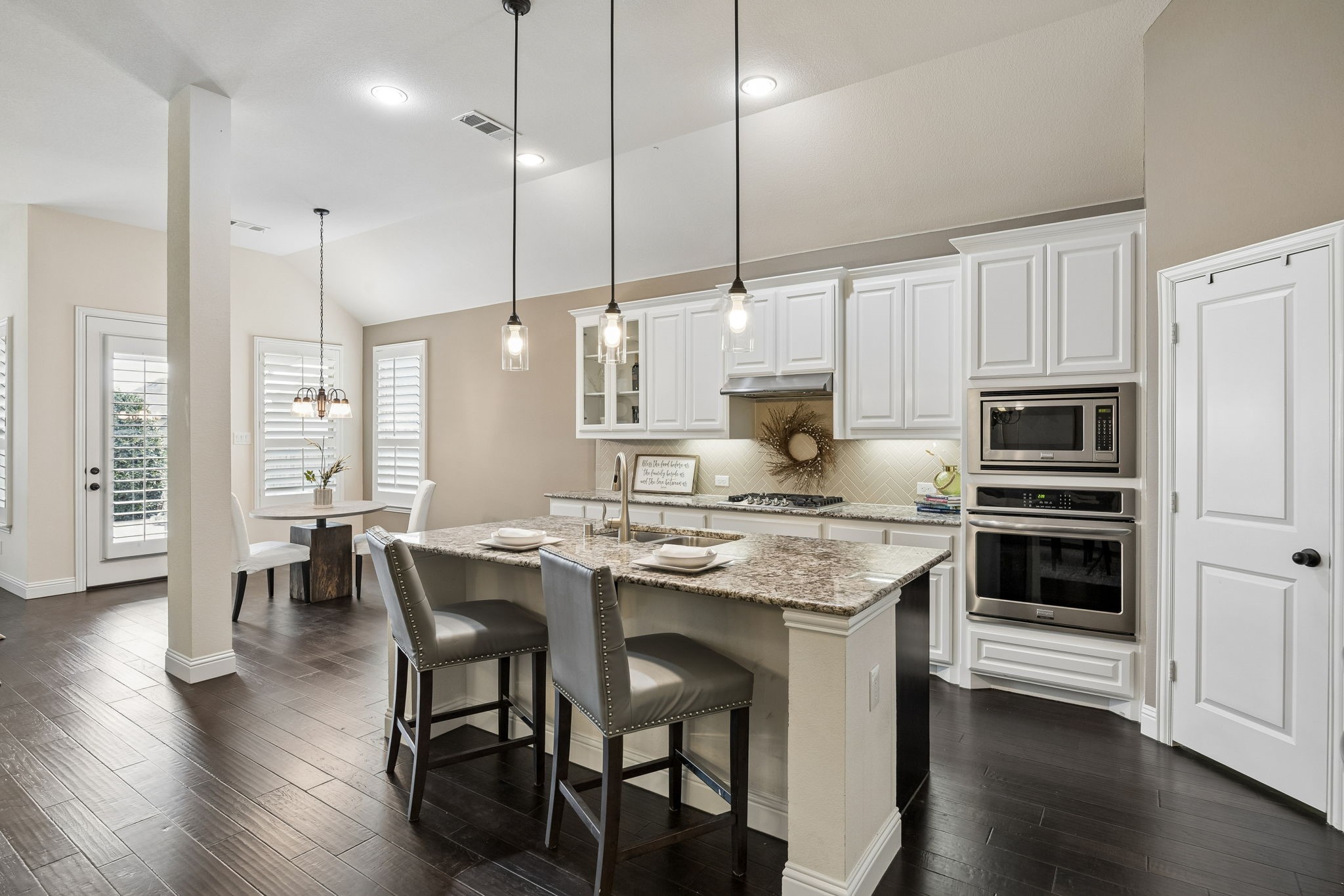 9708 Rexford Drive, Fort Worth, TX, 76131