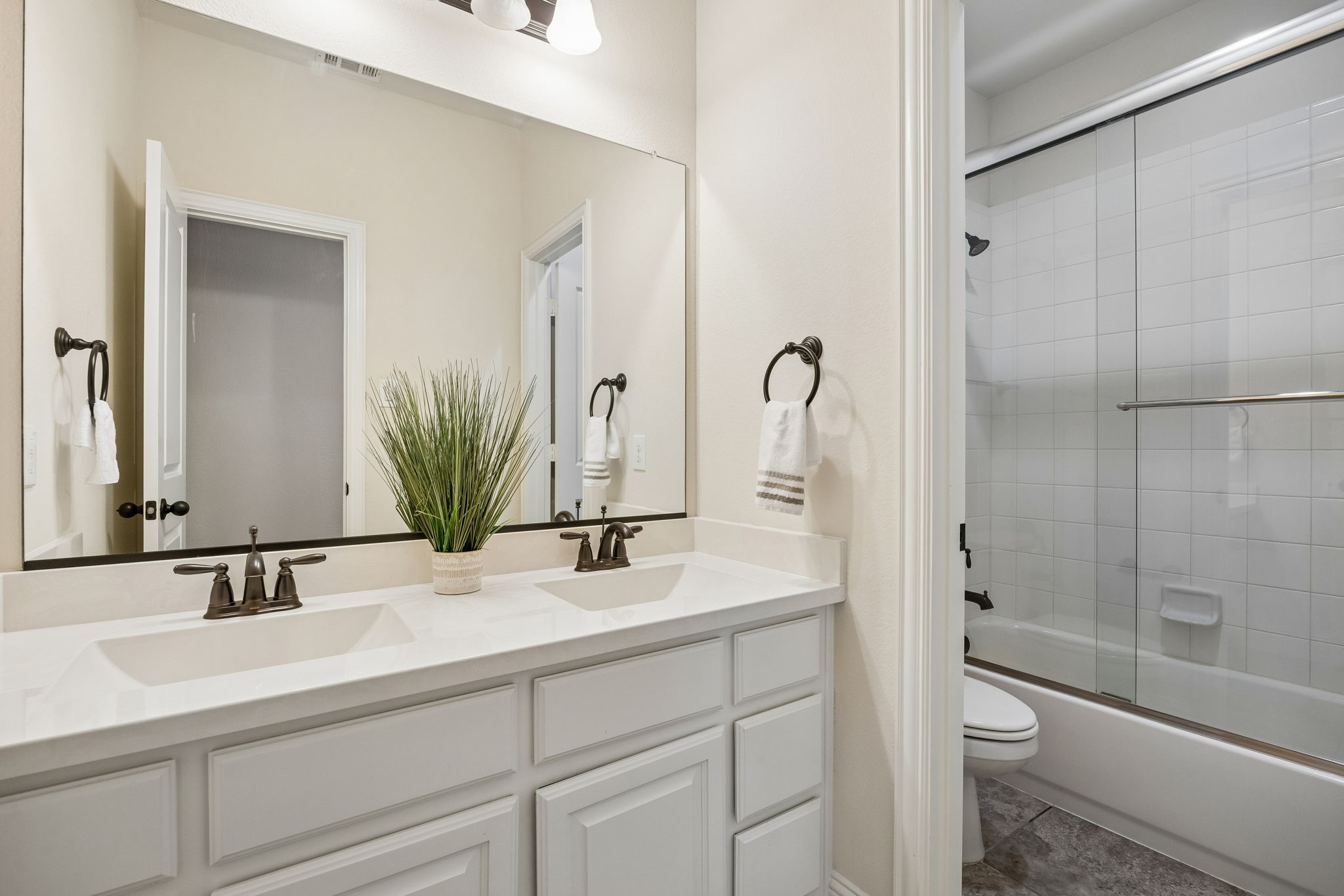 9708 Rexford Drive, Fort Worth, TX, 76131