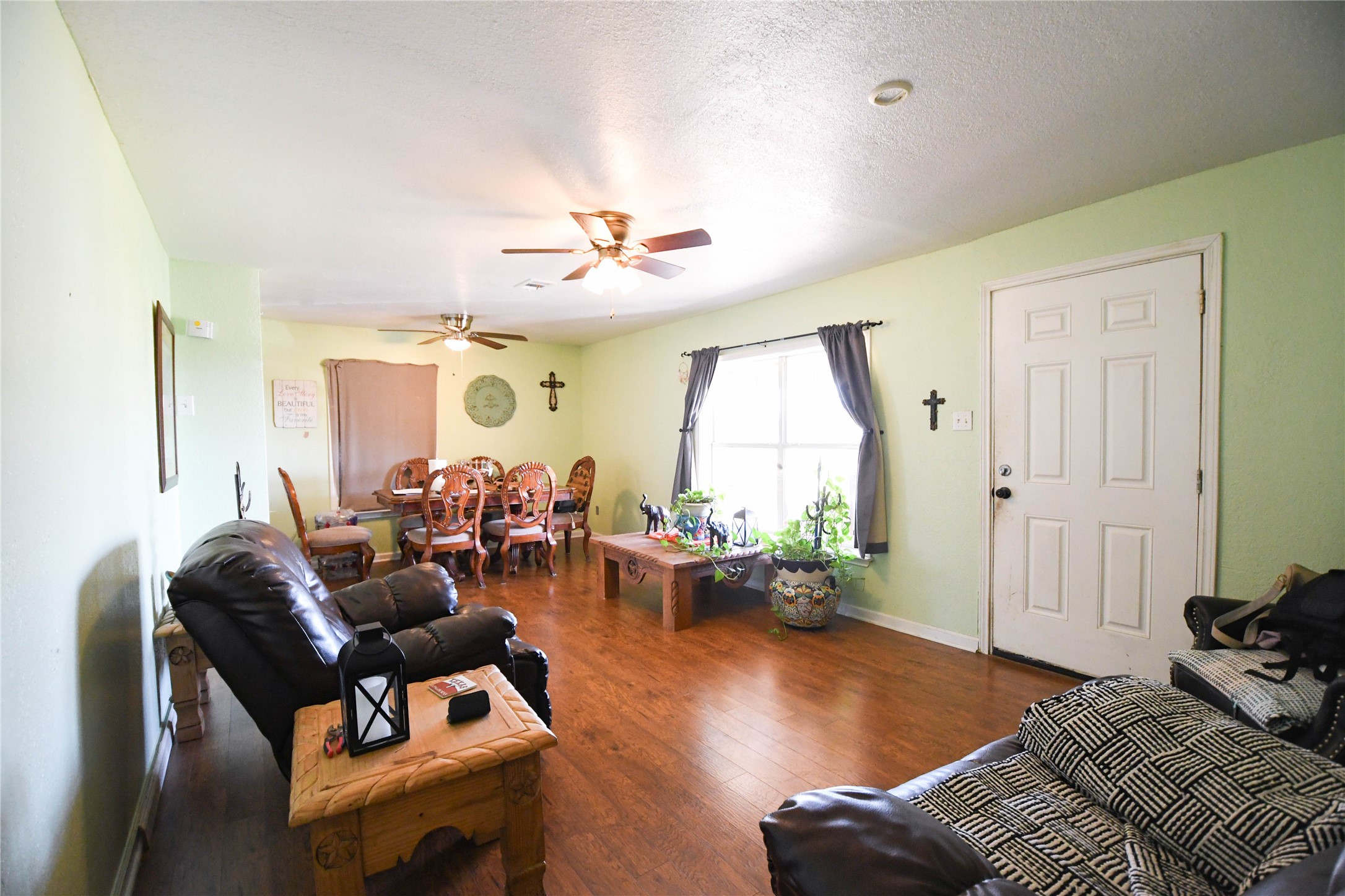 520 W Oak Street, Gunter, TX, 75058