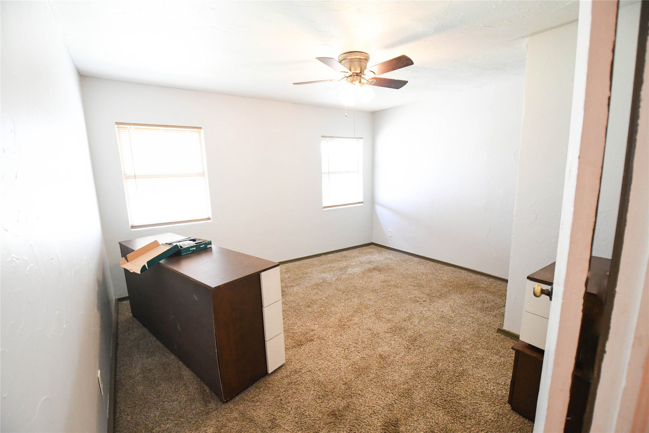 520 W Oak Street, Gunter, TX, 75058