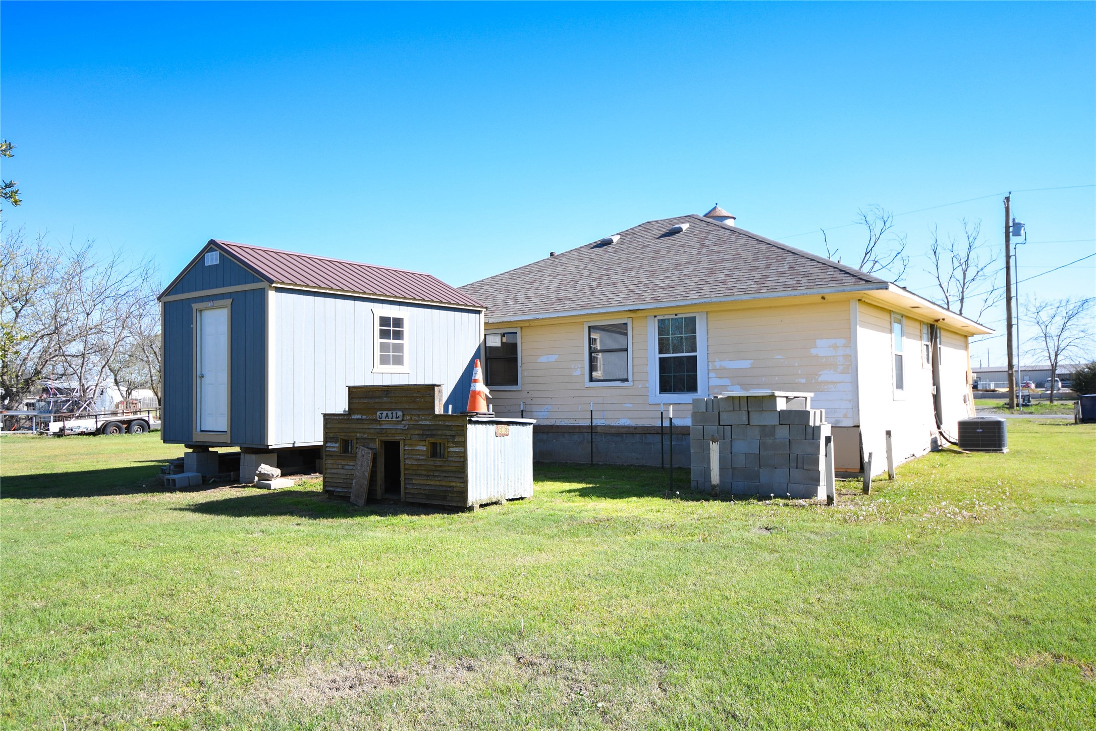 520 W Oak Street, Gunter, TX, 75058
