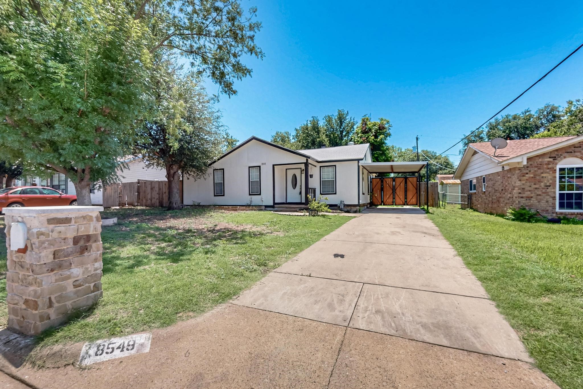 8549 Michael Street, White Settlement, TX, 76108