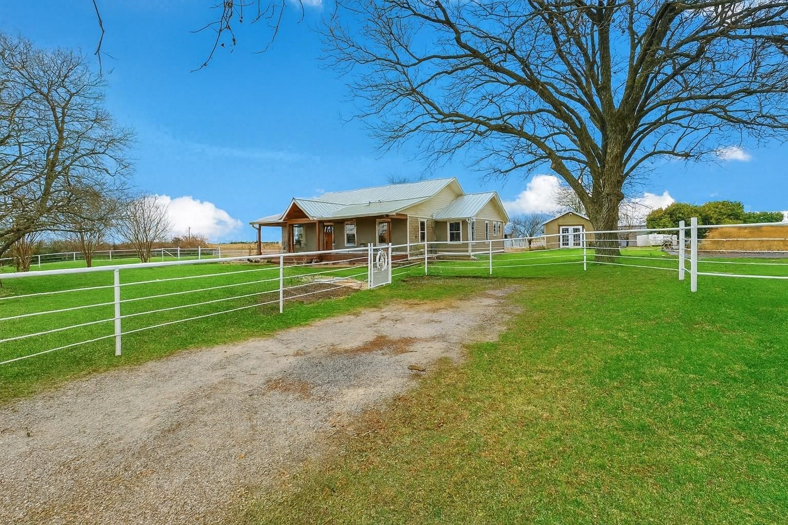 2196 Bledsoe Road, Gunter, TX, 75058