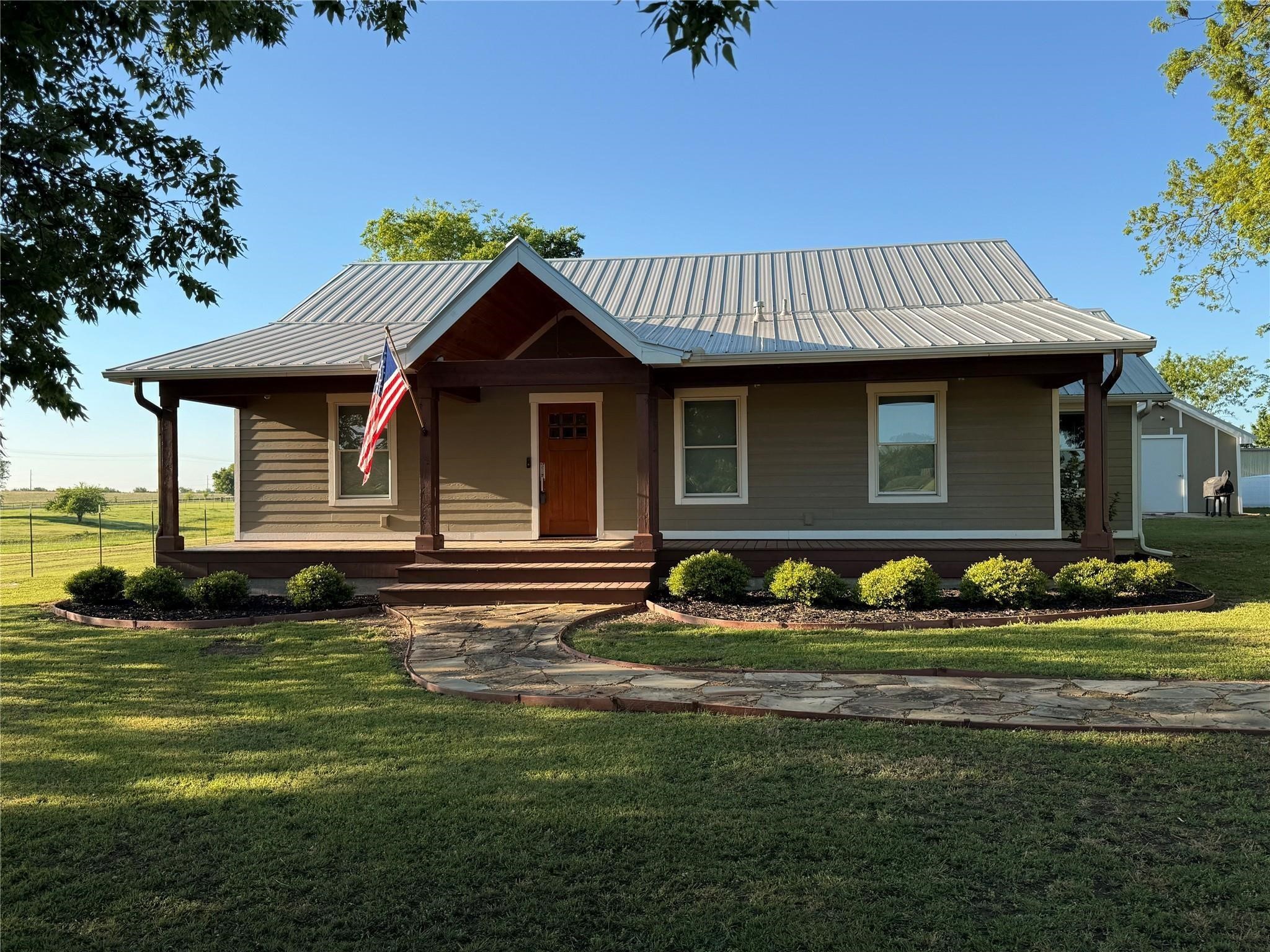 2196 Bledsoe Road, Gunter, TX, 75058