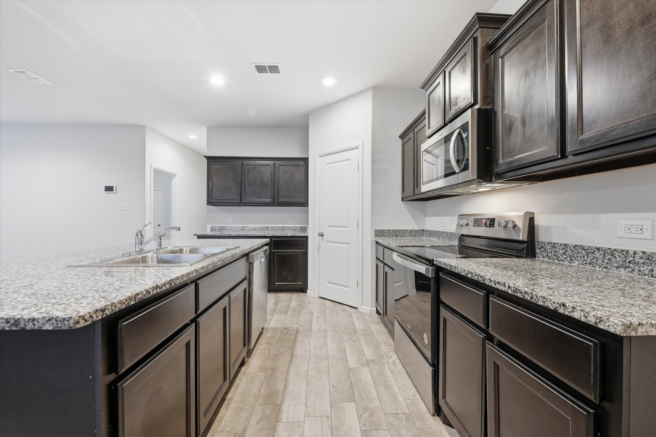 9308 Desertrock Road, Fort Worth, TX, 76131