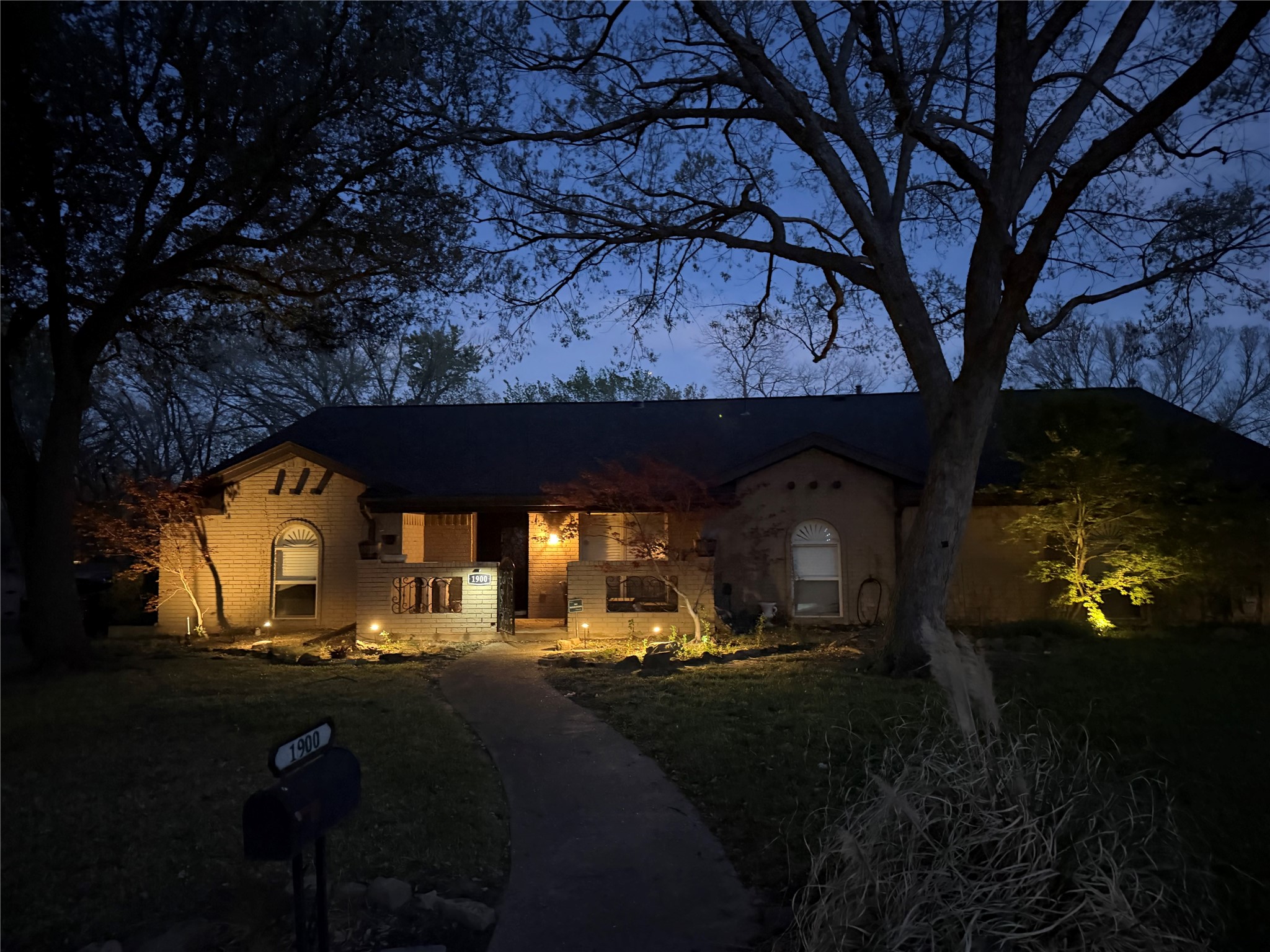 1900 Cripple Creek Drive, Euless, TX, 76039
