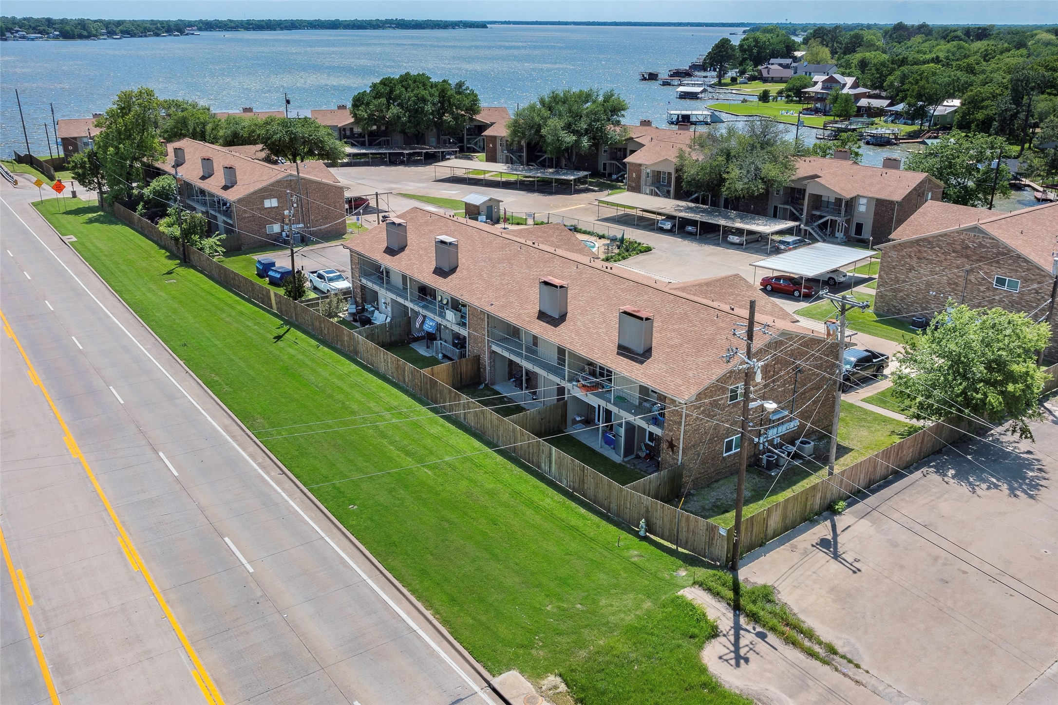 Property photo 02 of 849 S Gun Barrel Lane UNIT F2 Gun Barrel, City, TX 75156 | MLS #21215506