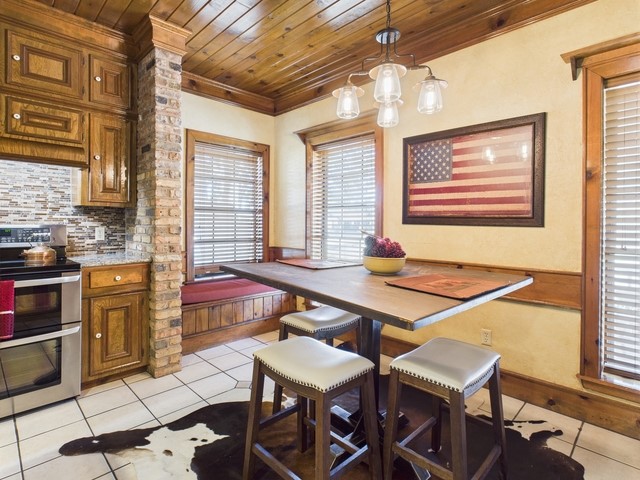 2382 Crystal Drive, Athens, TX, 75752